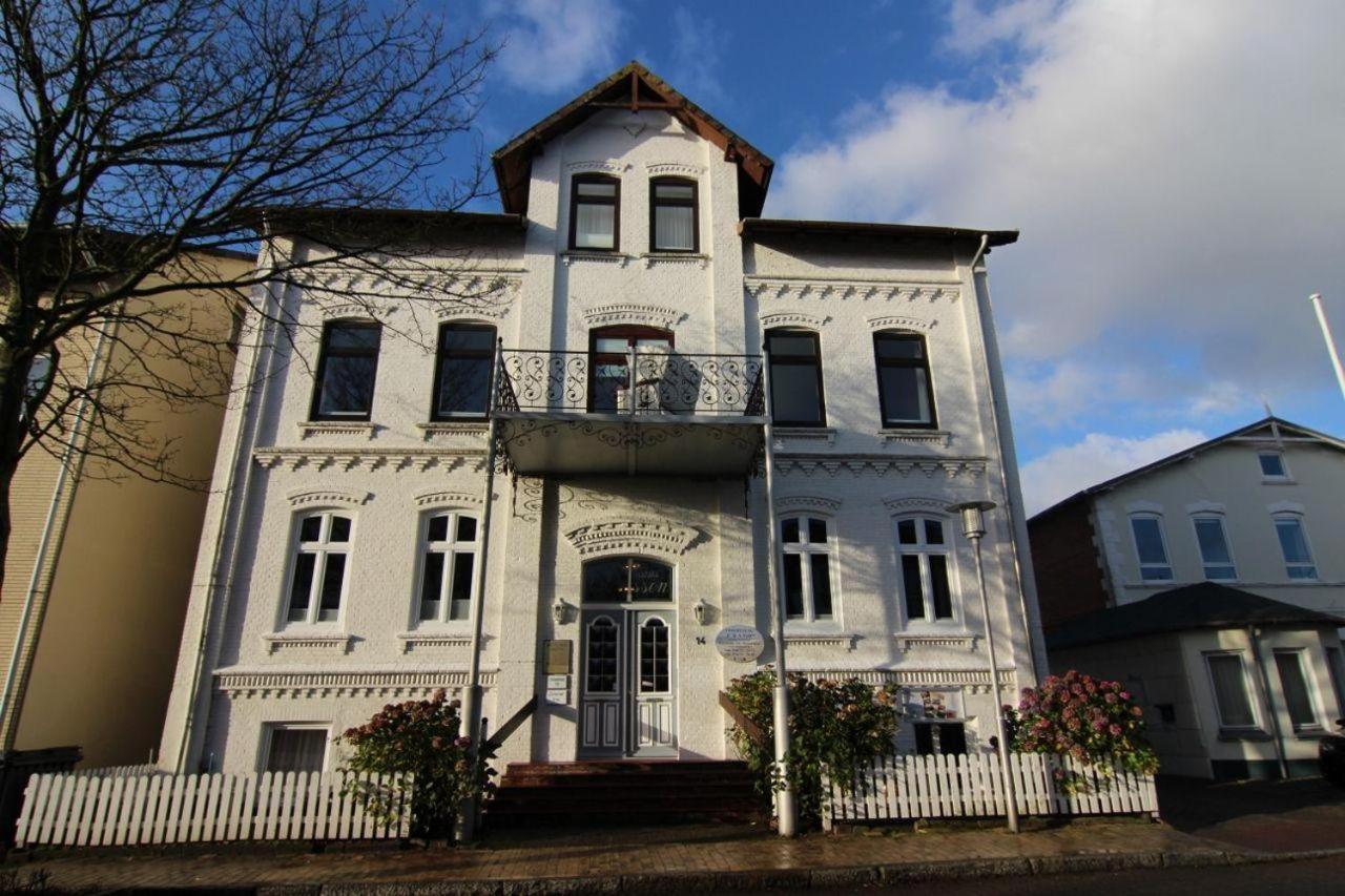 Kapitaenshaus-lassen-zimmer-kajuete Guest house